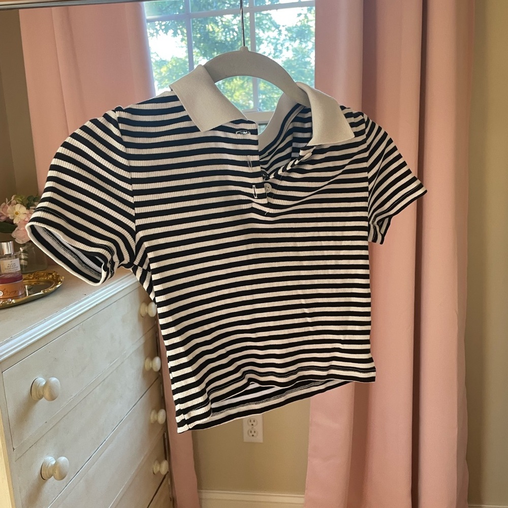Collared Crop Top